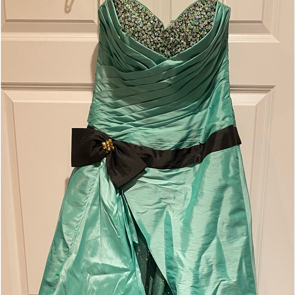 Mint green strapless prom dress